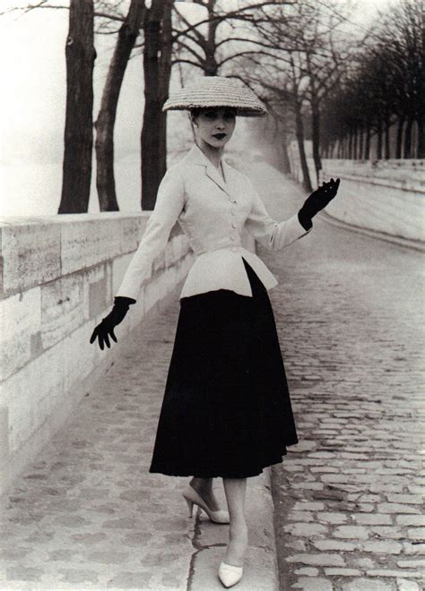 christian dior bar suit 1947|christian dior corolle collection 1947.